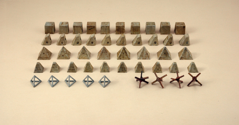 Image 0 of Italeri 1/72 Anti-Tank Obstacles 