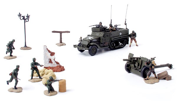 Image 0 of Forces Of Valor Unimax 1/72 US M3A1 Halftrack & Soldier Set Normandy 1944